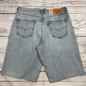NWT Levis 469 Loose Denim Shorts Mens Size 34 Light Wash Raw Hem Cotton Jorts